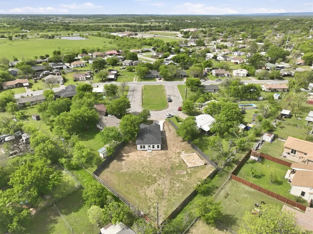 1613 SE Park Road Mineral Wells TX 76067
