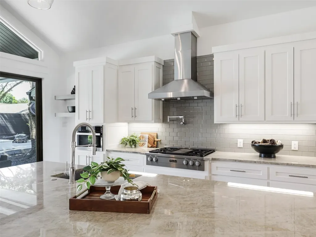 4139 Allencrest Lane Dallas TX 75244