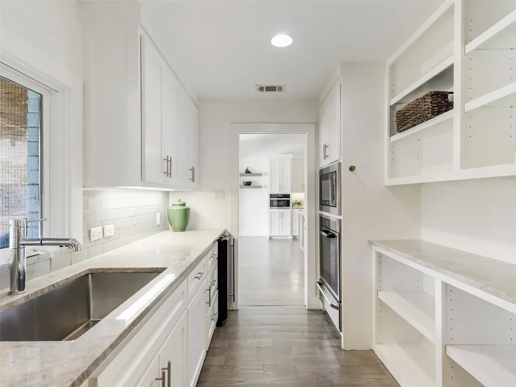 4139 Allencrest Lane Dallas TX 75244