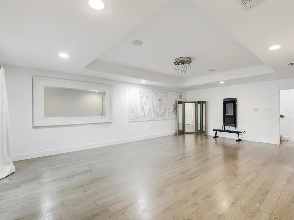 4139 Allencrest Lane Dallas TX 75244