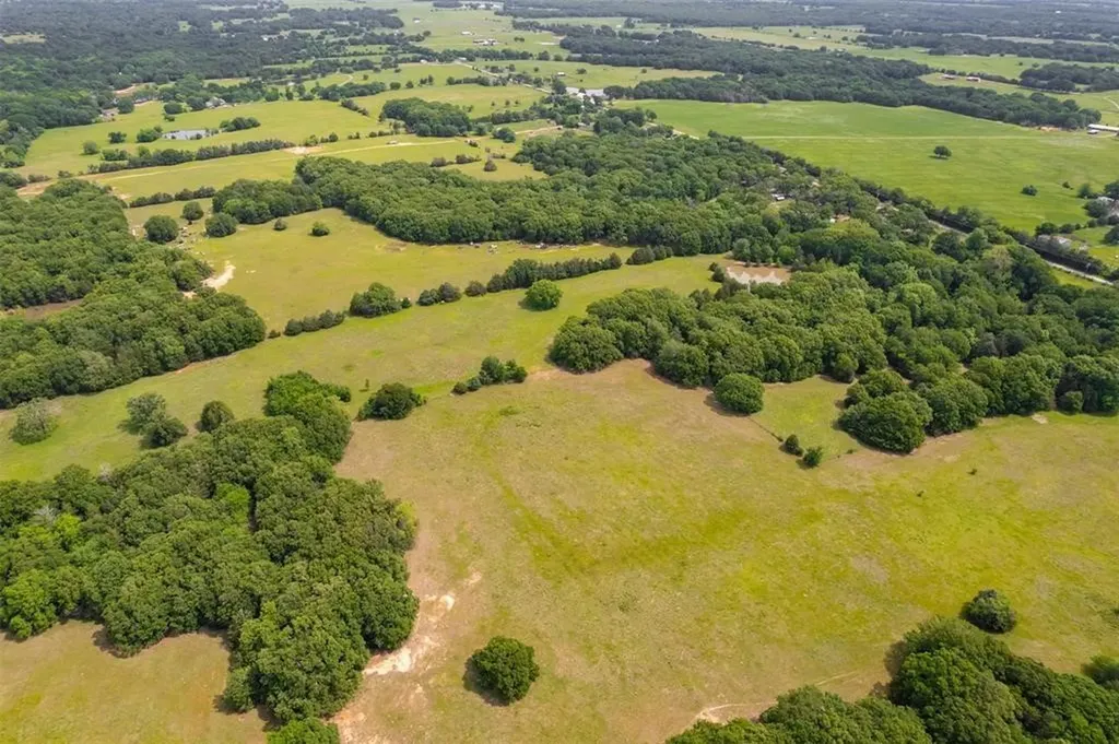 6111 County Road 2610. Bonham TX 75418
