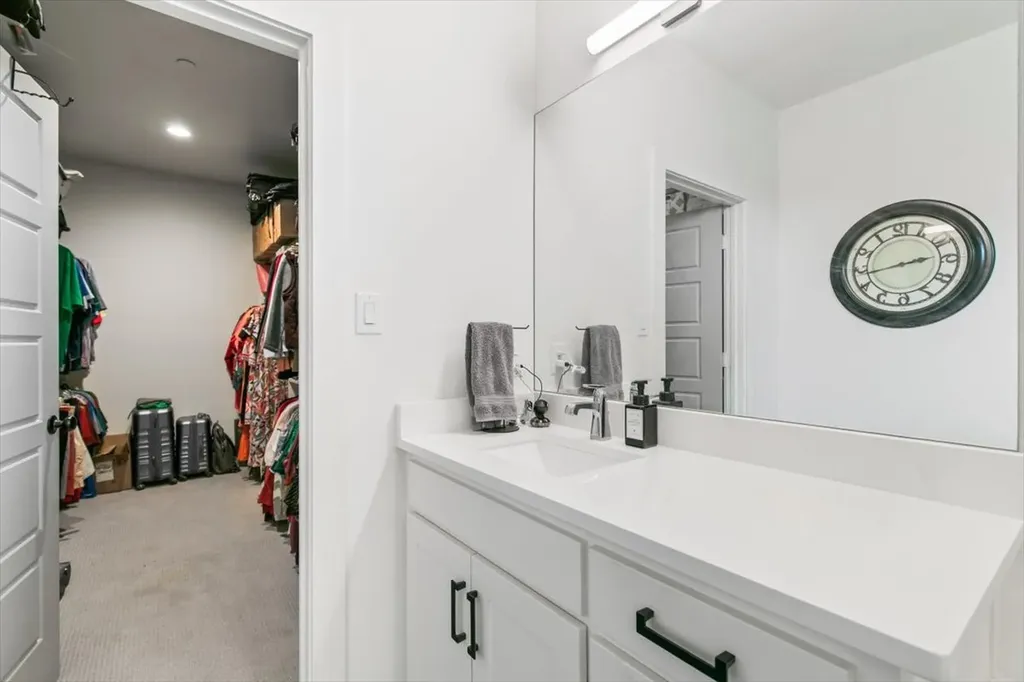809 Meadow Bend Loop S Grapevine TX 76051