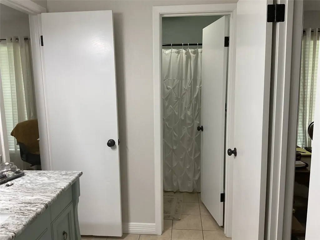 341 Cedarwood Lane Hewitt TX 76643