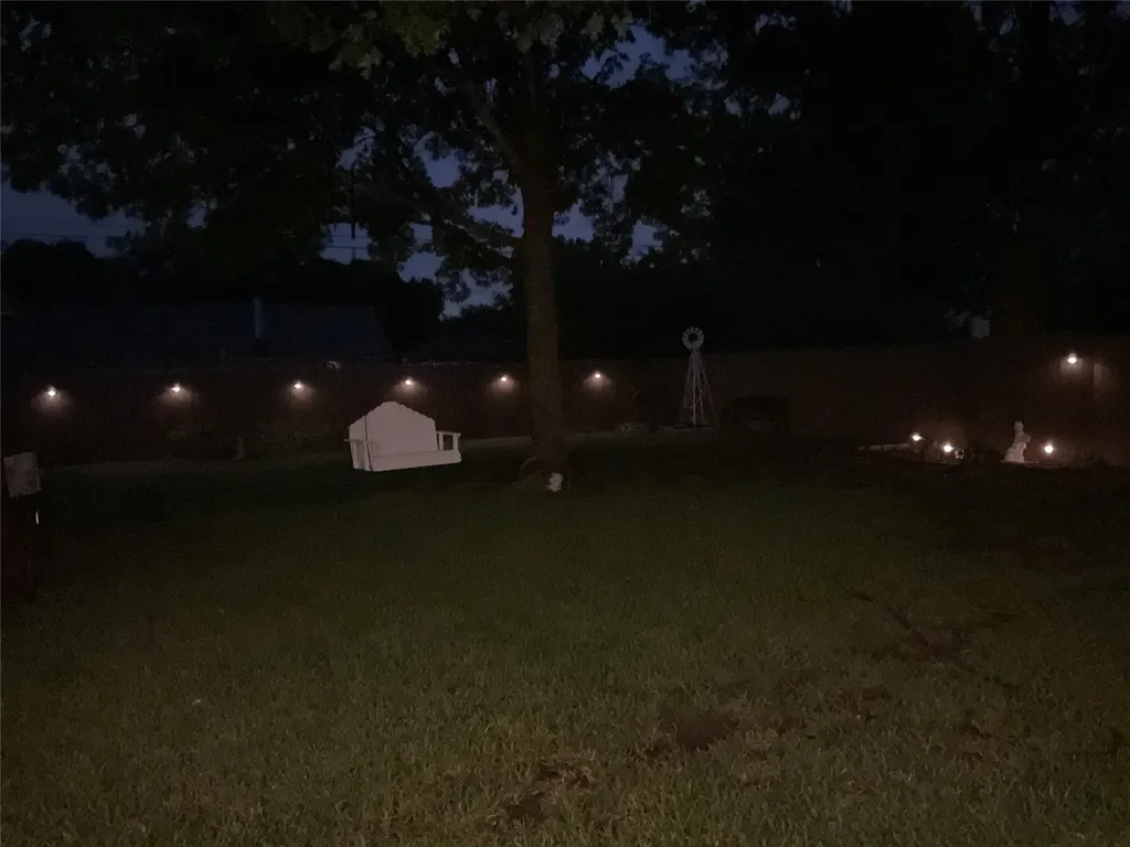 341 Cedarwood Lane Hewitt TX 76643