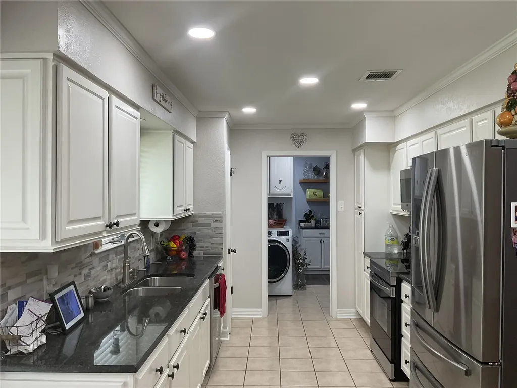 341 Cedarwood Lane Hewitt TX 76643