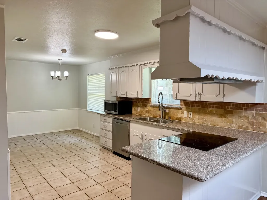 1212 Linden Drive Plano TX 75075