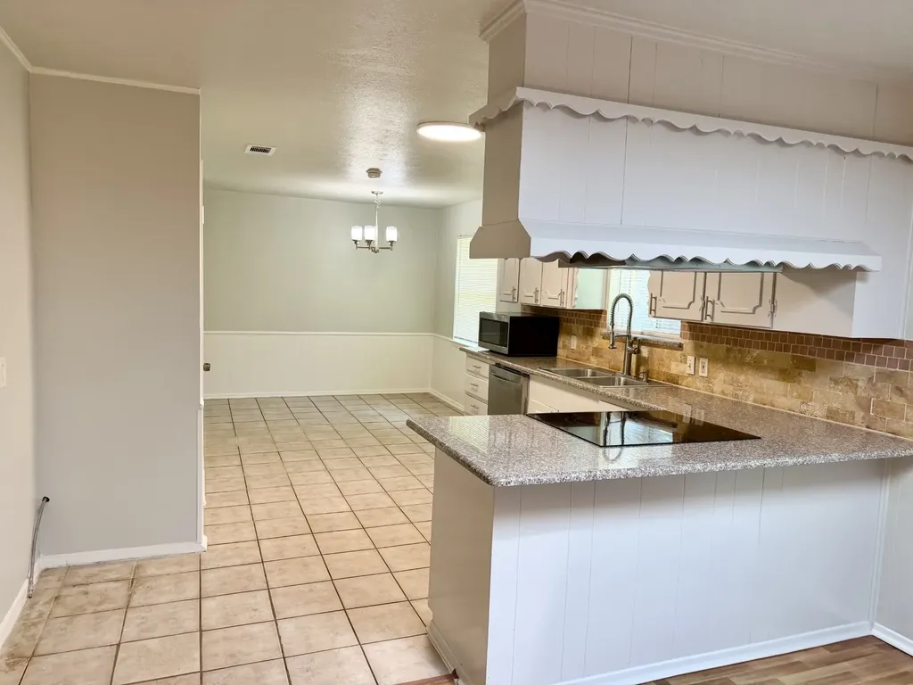 1212 Linden Drive Plano TX 75075