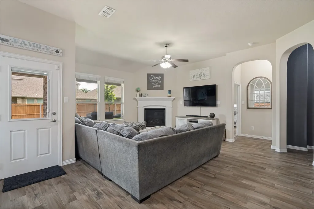 14825 Brettridge Drive Aledo TX 76008