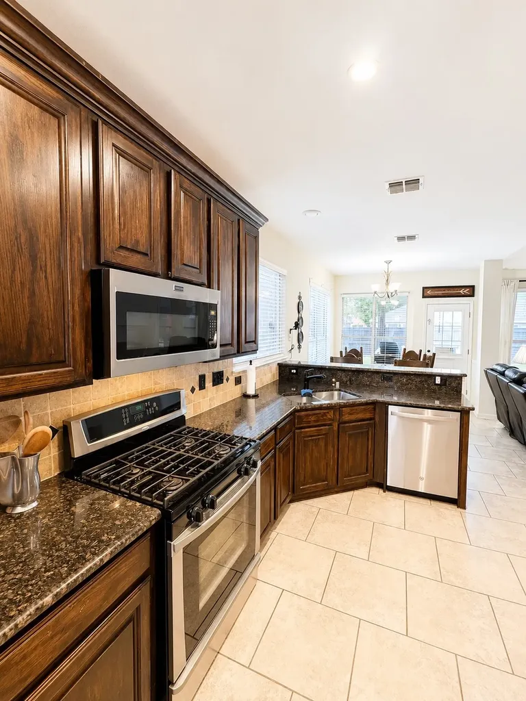 3103 Mason Avenue Corinth TX 76210