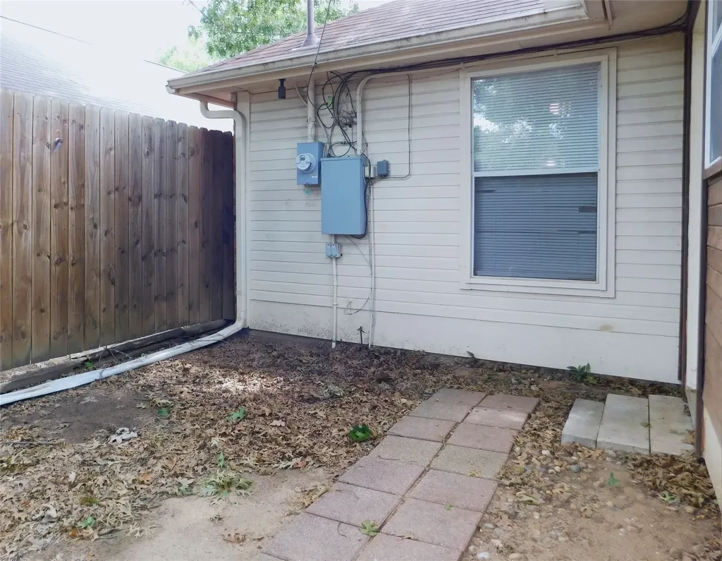 1913 Mack Place Denton TX 76209