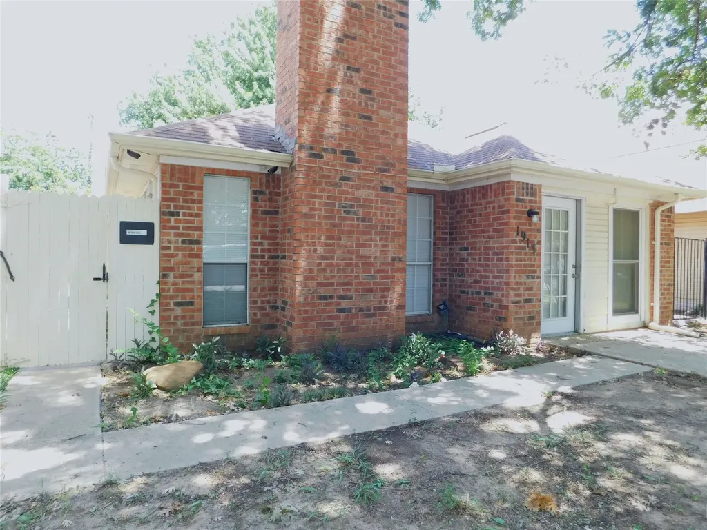 1913 Mack Place Denton TX 76209