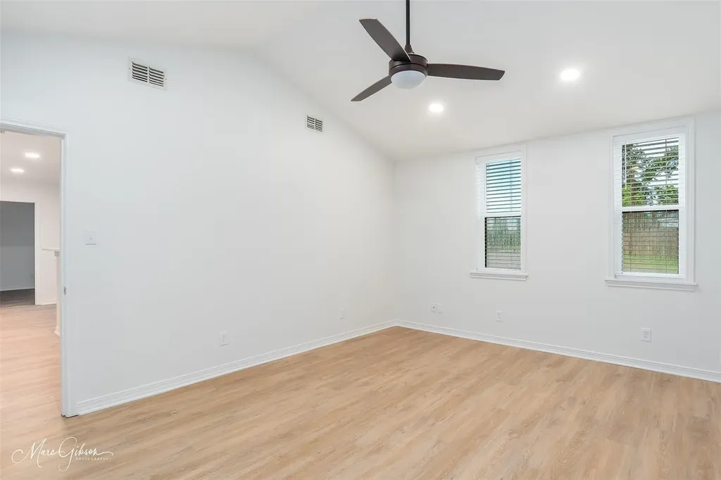 1010 Contractor Circle Bossier City LA 71111