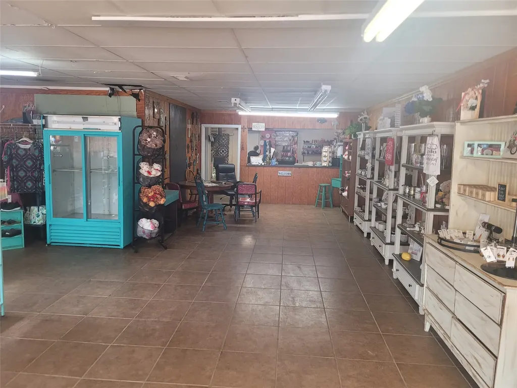 1025 N 2nd Merkel TX 79536