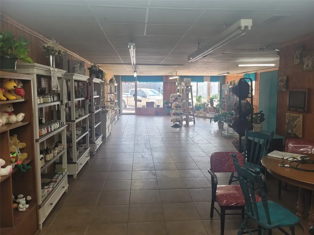 1025 N 2nd Merkel TX 79536