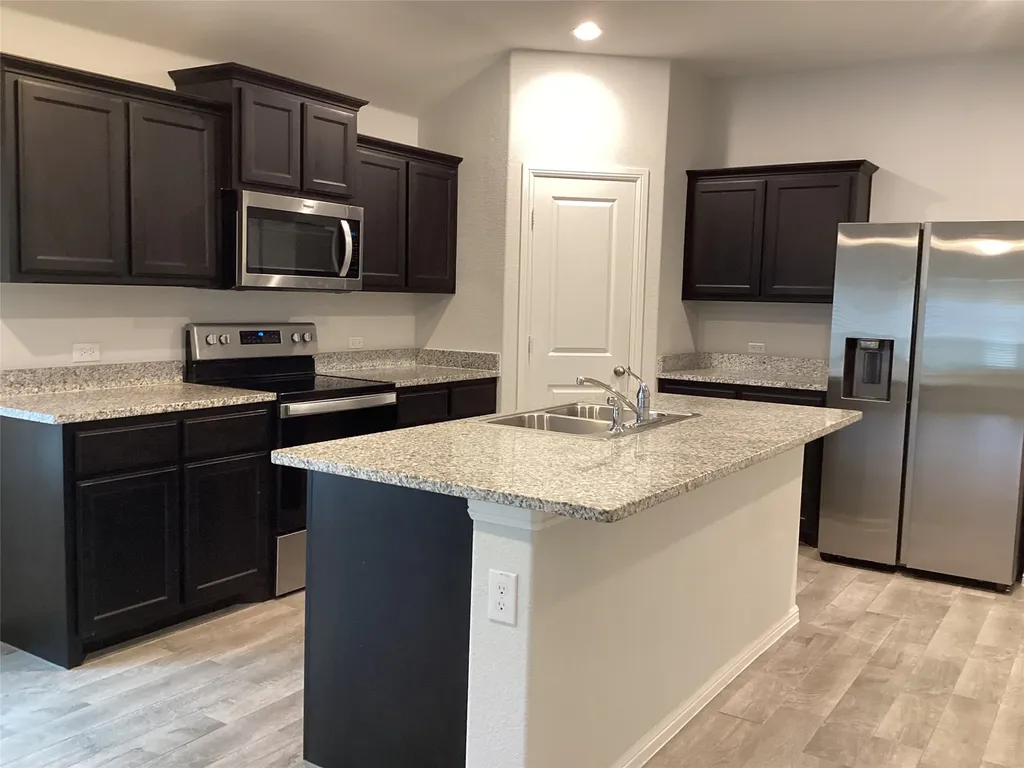9104 Herringbone Drive Fort Worth TX 76131