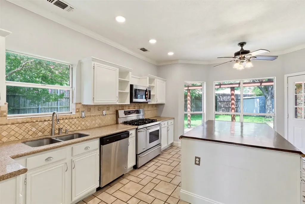 1517 Lodengreen Court Plano TX 75023