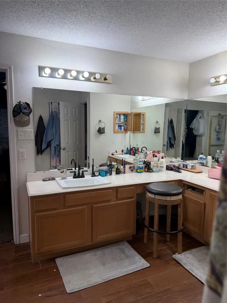 1137 Robin Circle Midlothian TX 76065