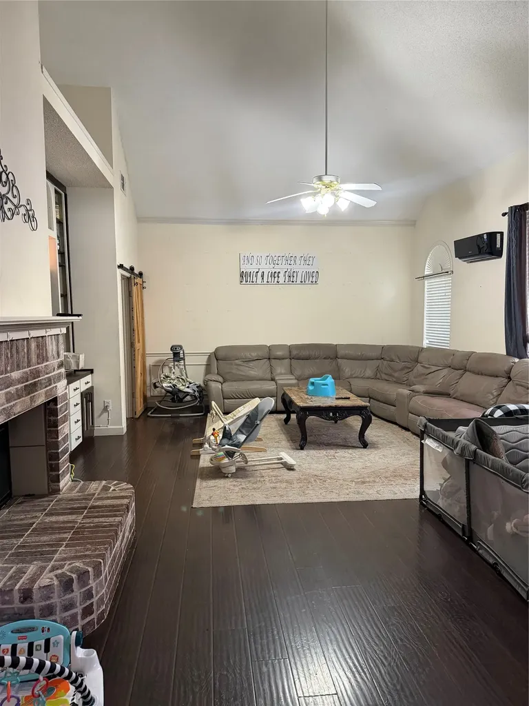 1137 Robin Circle Midlothian TX 76065