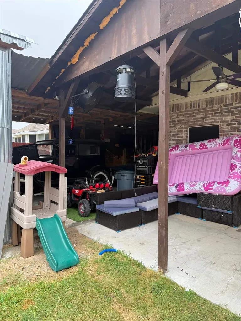 1137 Robin Circle Midlothian TX 76065