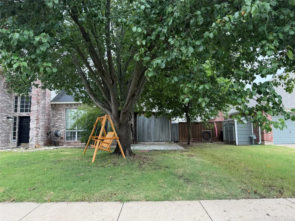 1137 Robin Circle Midlothian TX 76065