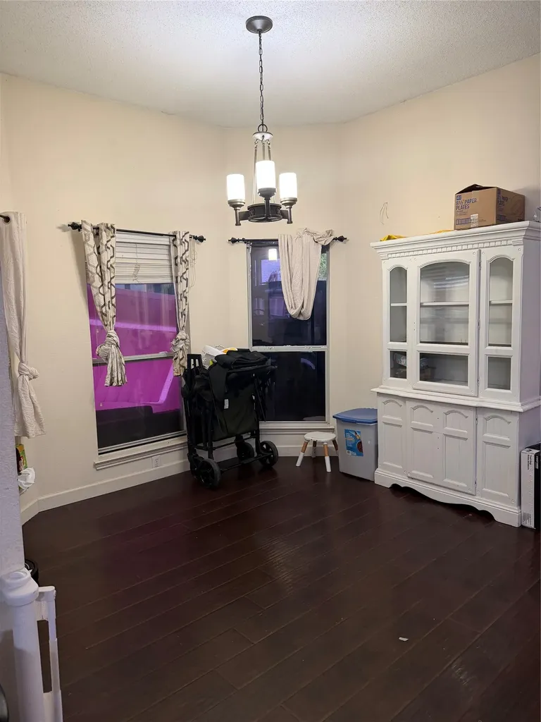 1137 Robin Circle Midlothian TX 76065