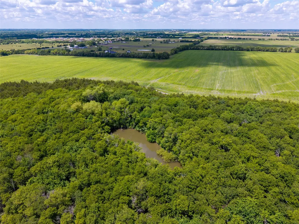 100+/-AC Fm 36 Caddo Mills TX 75135