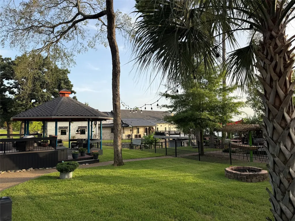 18251 Rocky Point Run Mabank TX 75156