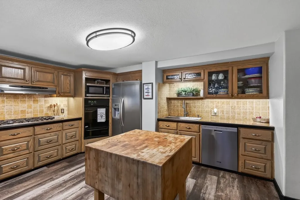 18251 Rocky Point Run Mabank TX 75156