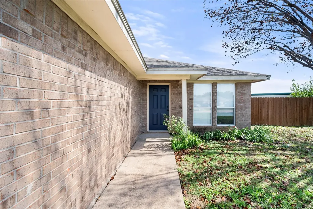 301 Schumacher Drive Burleson TX 76028