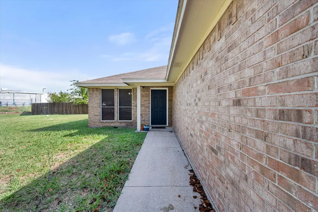 301 Schumacher Drive Burleson TX 76028
