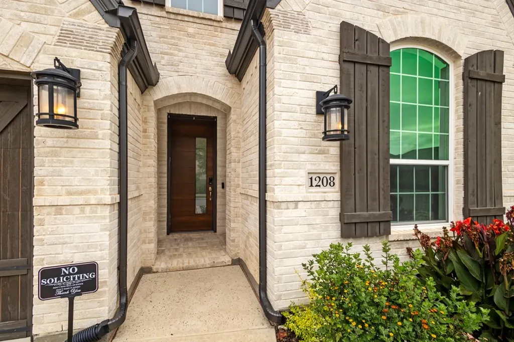 1208 16th Street Argyle TX 76226