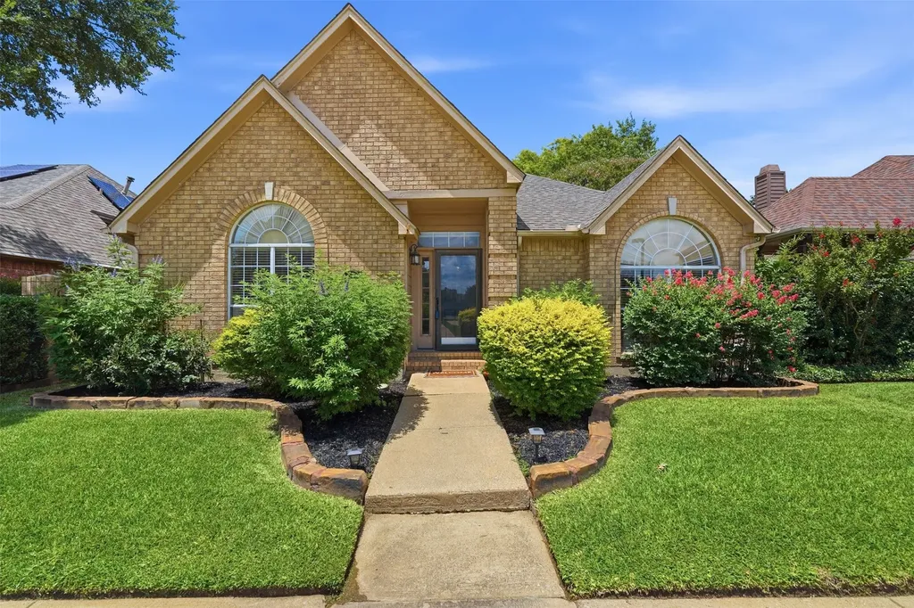 313 Pecos Trail Irving TX 75063