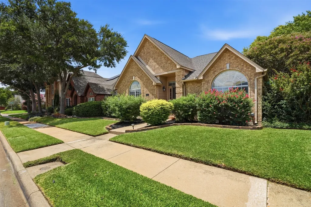 313 Pecos Trail Irving TX 75063