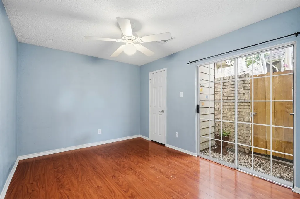 313 Pecos Trail Irving TX 75063
