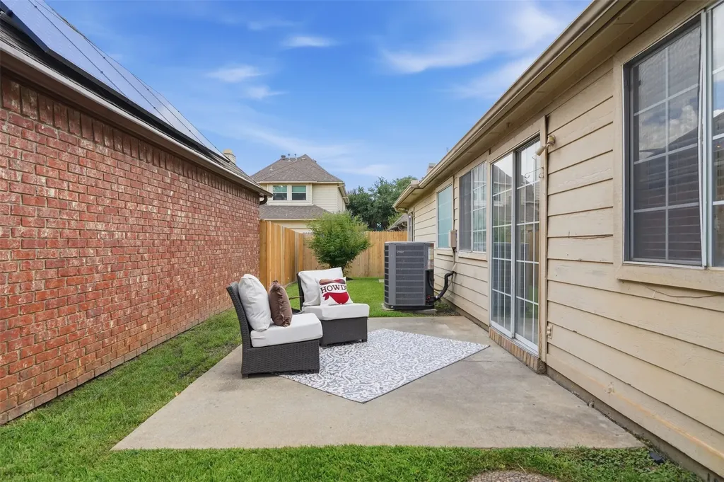 313 Pecos Trail Irving TX 75063
