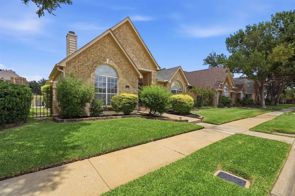 313 Pecos Trail Irving TX 75063
