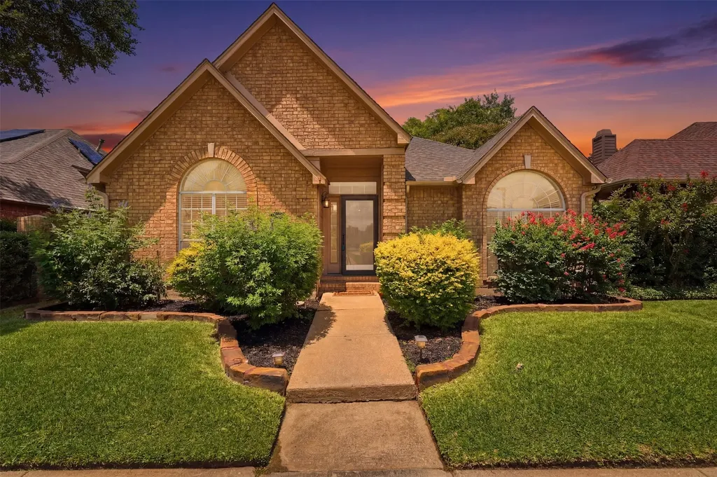 313 Pecos Trail Irving TX 75063