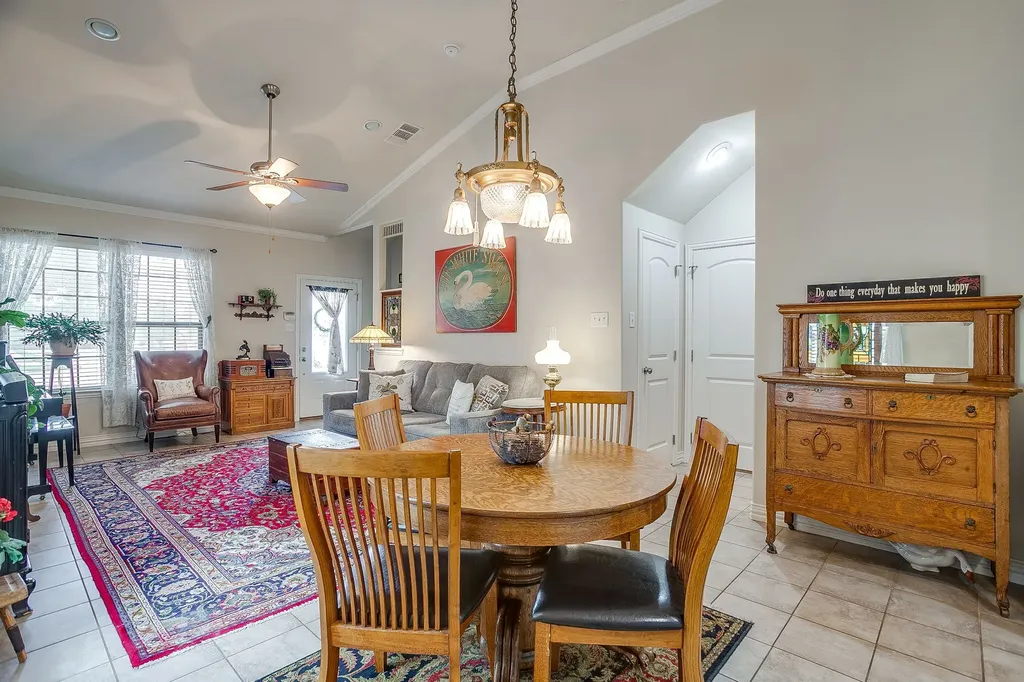 2224 Cobblestone Court Granbury TX 76049