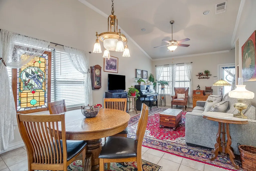 2224 Cobblestone Court Granbury TX 76049
