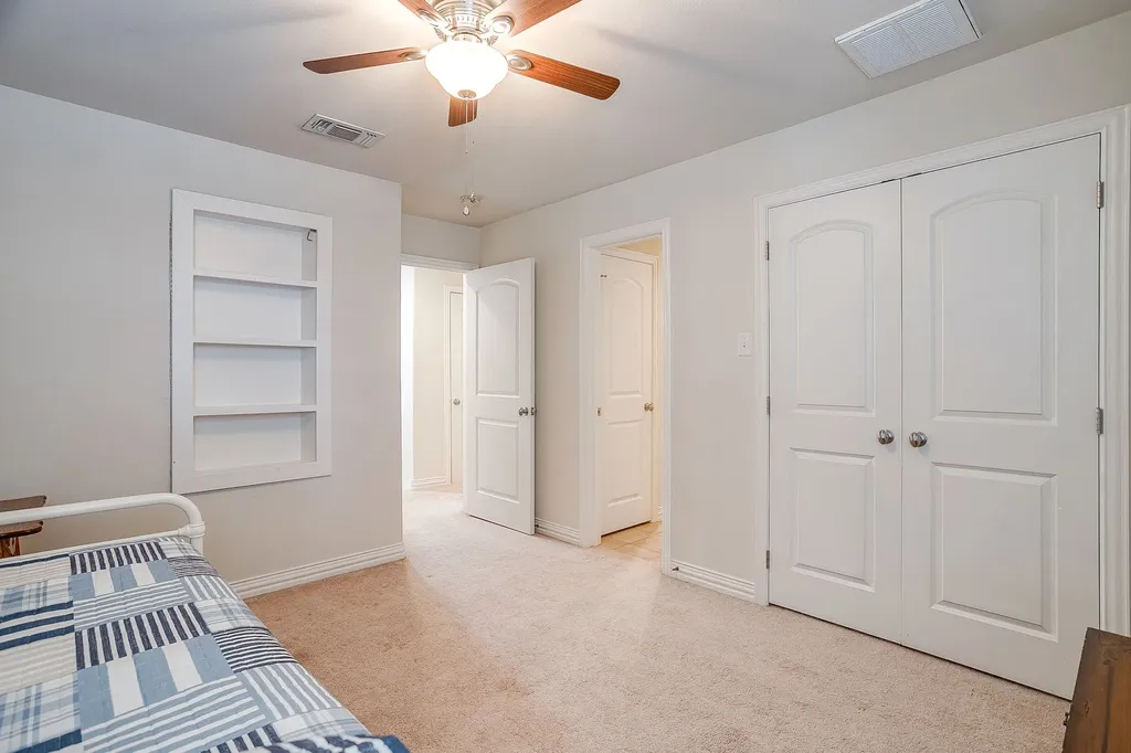 2224 Cobblestone Court Granbury TX 76049