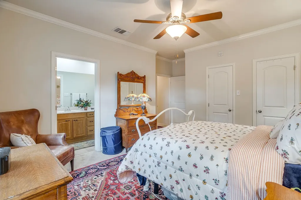 2224 Cobblestone Court Granbury TX 76049