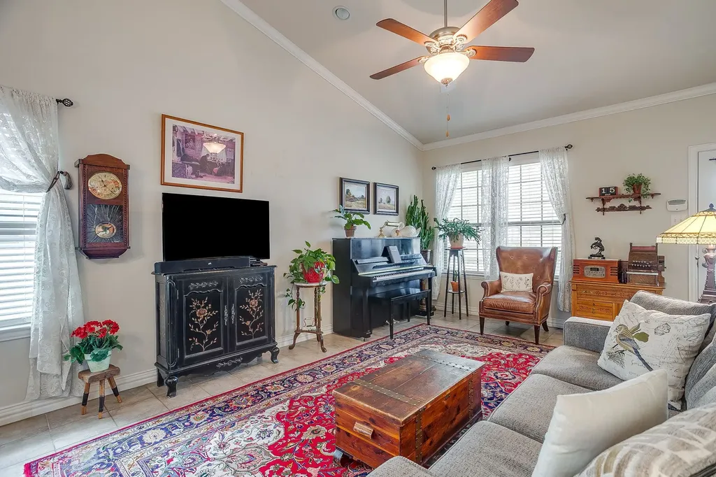 2224 Cobblestone Court Granbury TX 76049