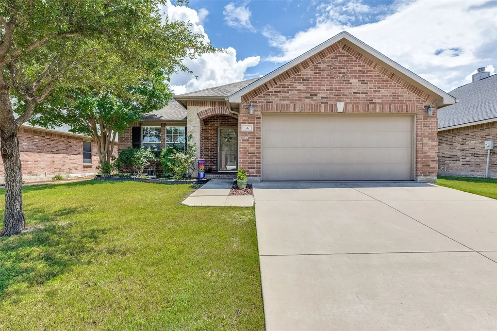 317 Amethyst Drive Fort Worth TX 76131