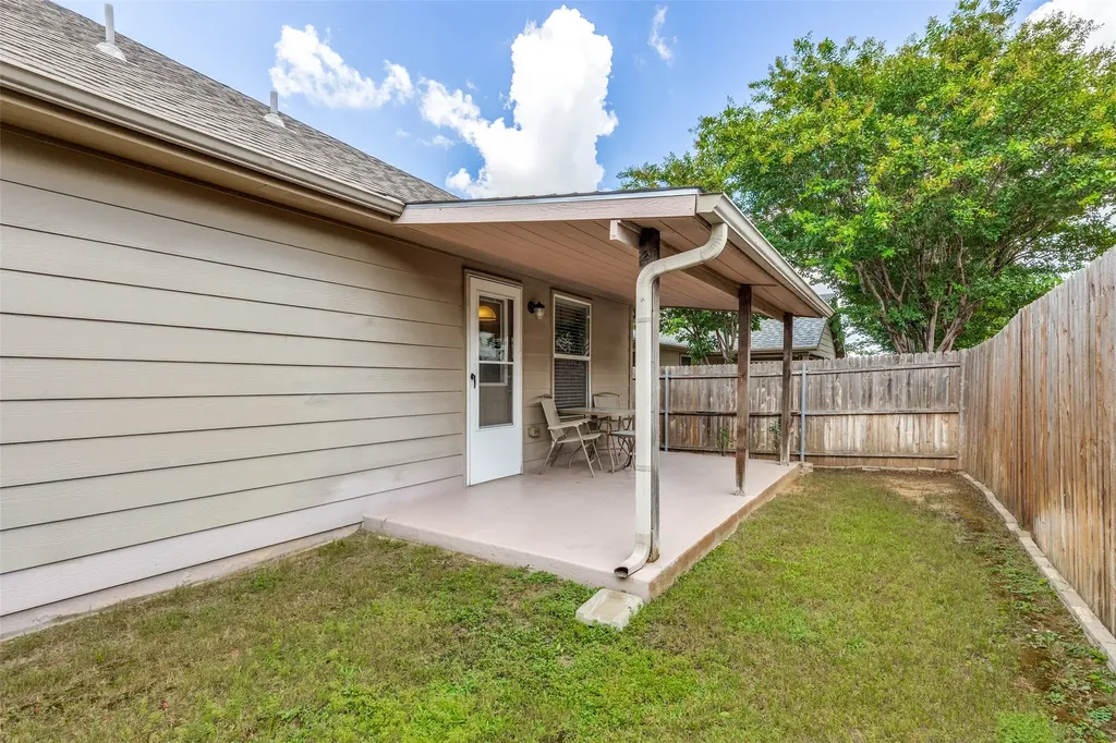 317 Amethyst Drive Fort Worth TX 76131