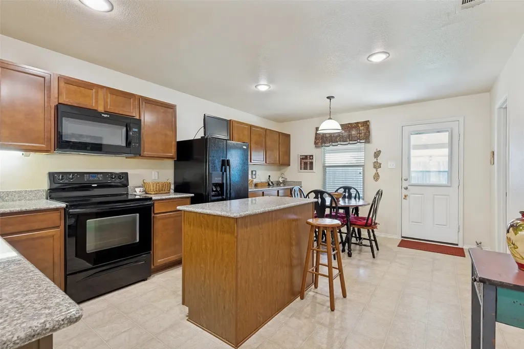 317 Amethyst Drive Fort Worth TX 76131