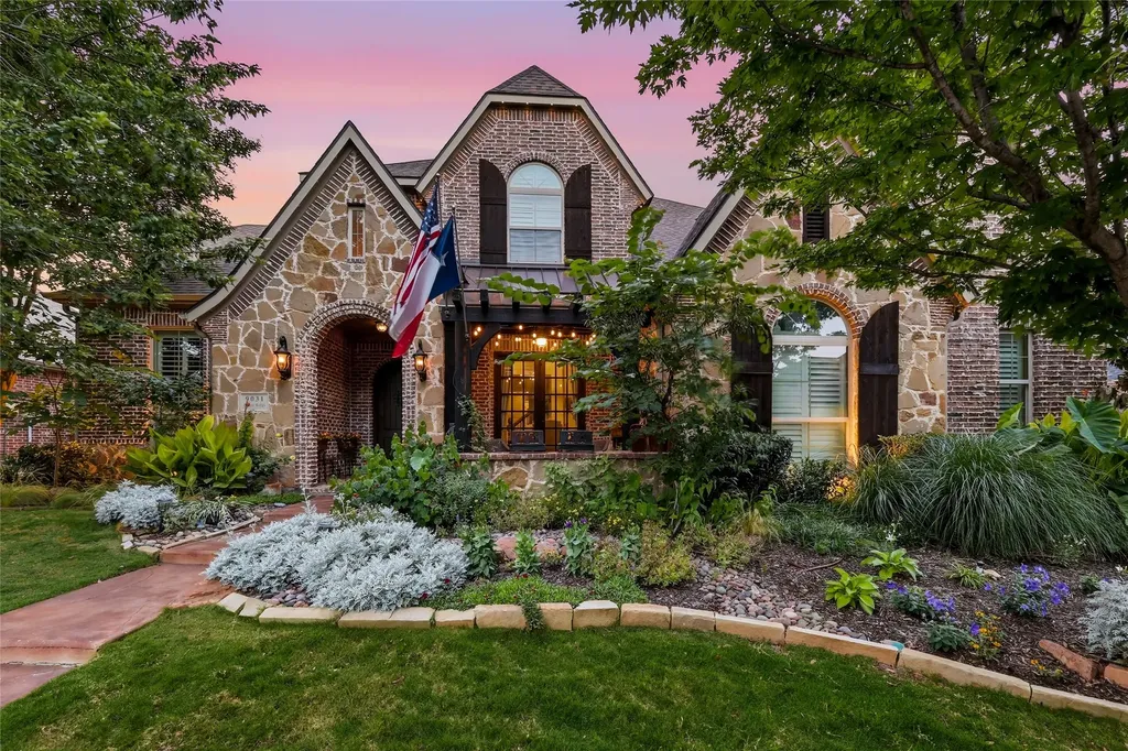 9031 Cedar Ridge Lantana TX 76226