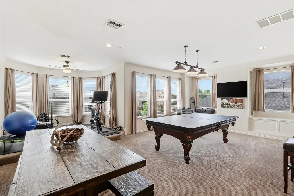 9031 Cedar Ridge Lantana TX 76226