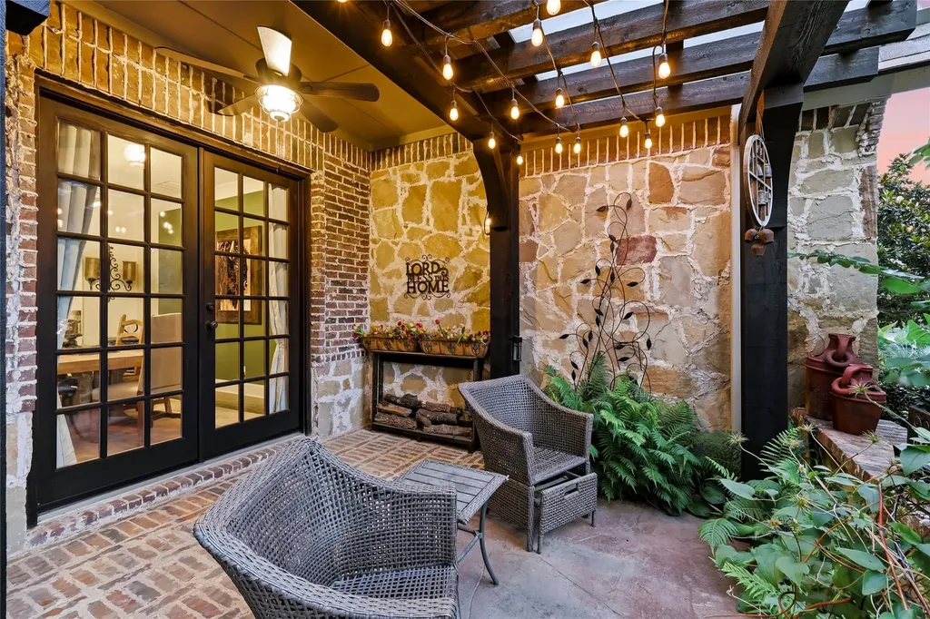 9031 Cedar Ridge Lantana TX 76226