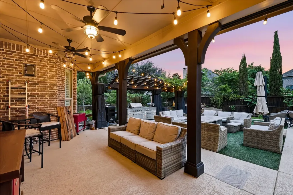 9031 Cedar Ridge Lantana TX 76226