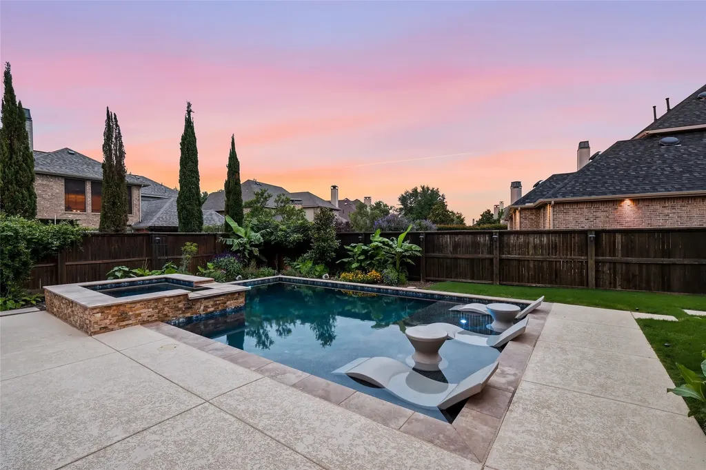 9031 Cedar Ridge Lantana TX 76226